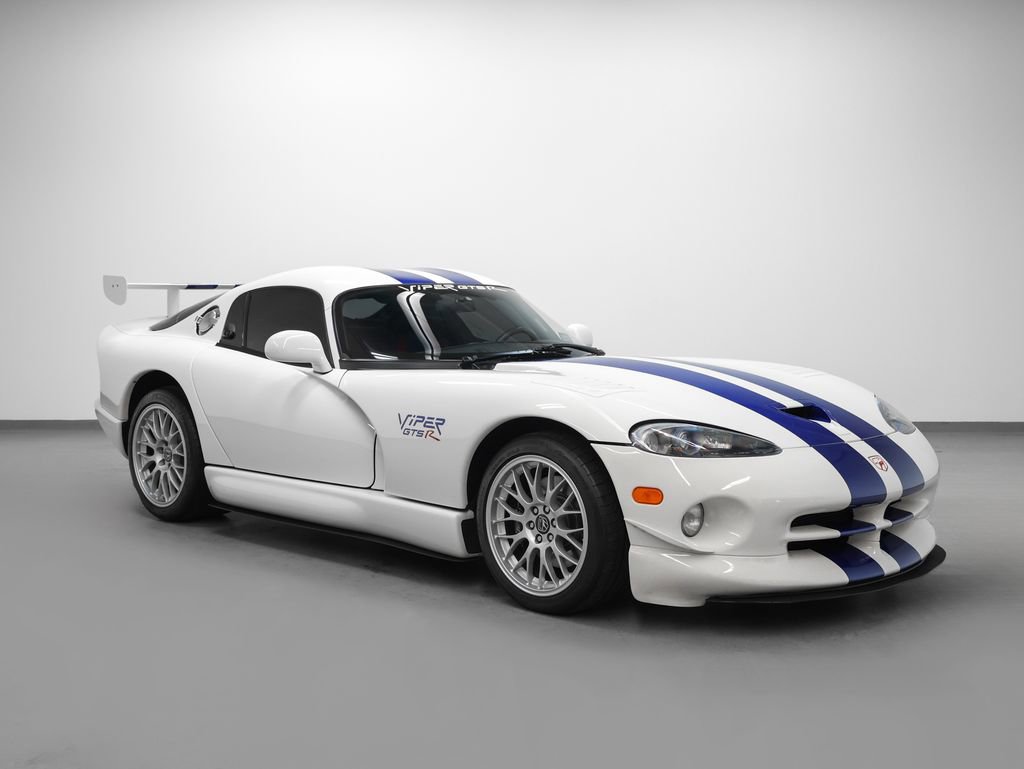 Used 1998 Dodge Viper GTS image 1