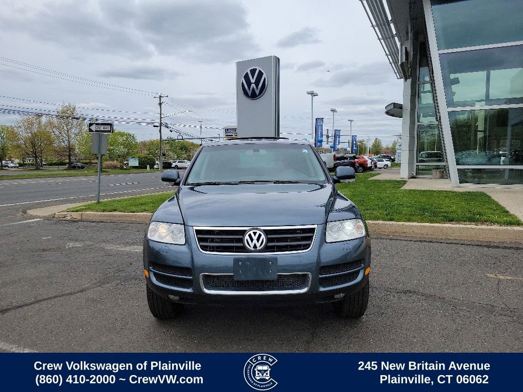 Used 2004 Volkswagen Touareg V8 AWD/4WD image 2