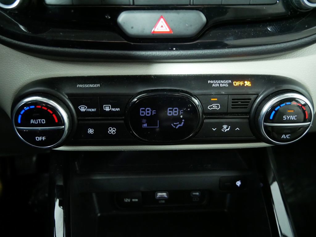 Certified 2023 Kia Soul EX image 28