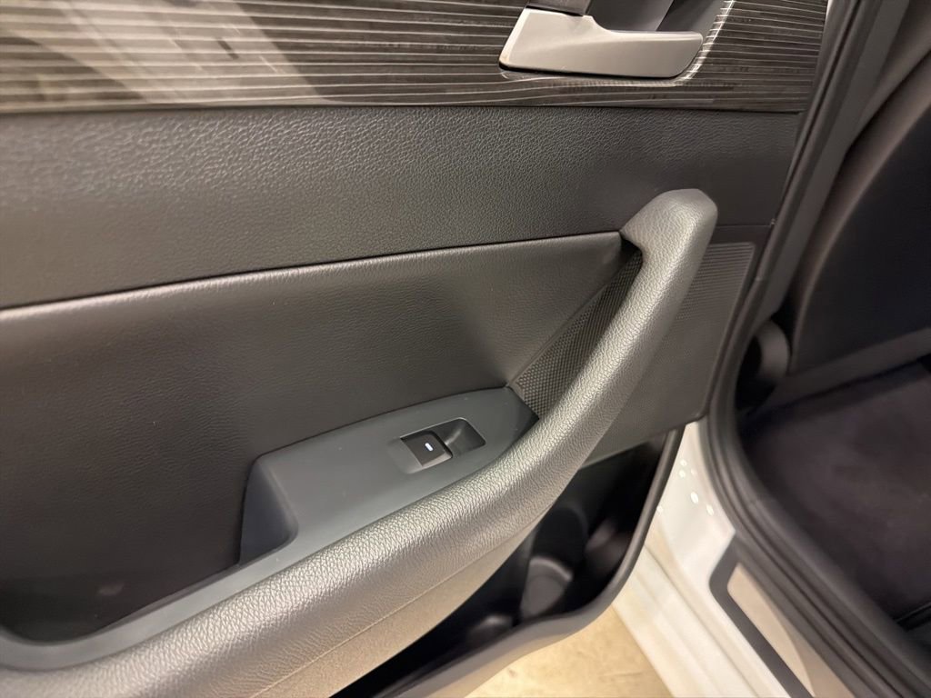 Used 2018 Hyundai Sonata Limited w/ Limited Ultimate Package 03 image 37