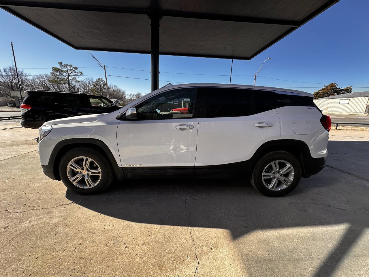 Used 2021 GMC Terrain SLE FWD image 5