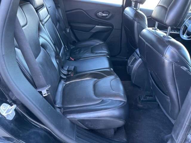 Used 2019 Jeep Cherokee Limited w/ Luxury Group image 18