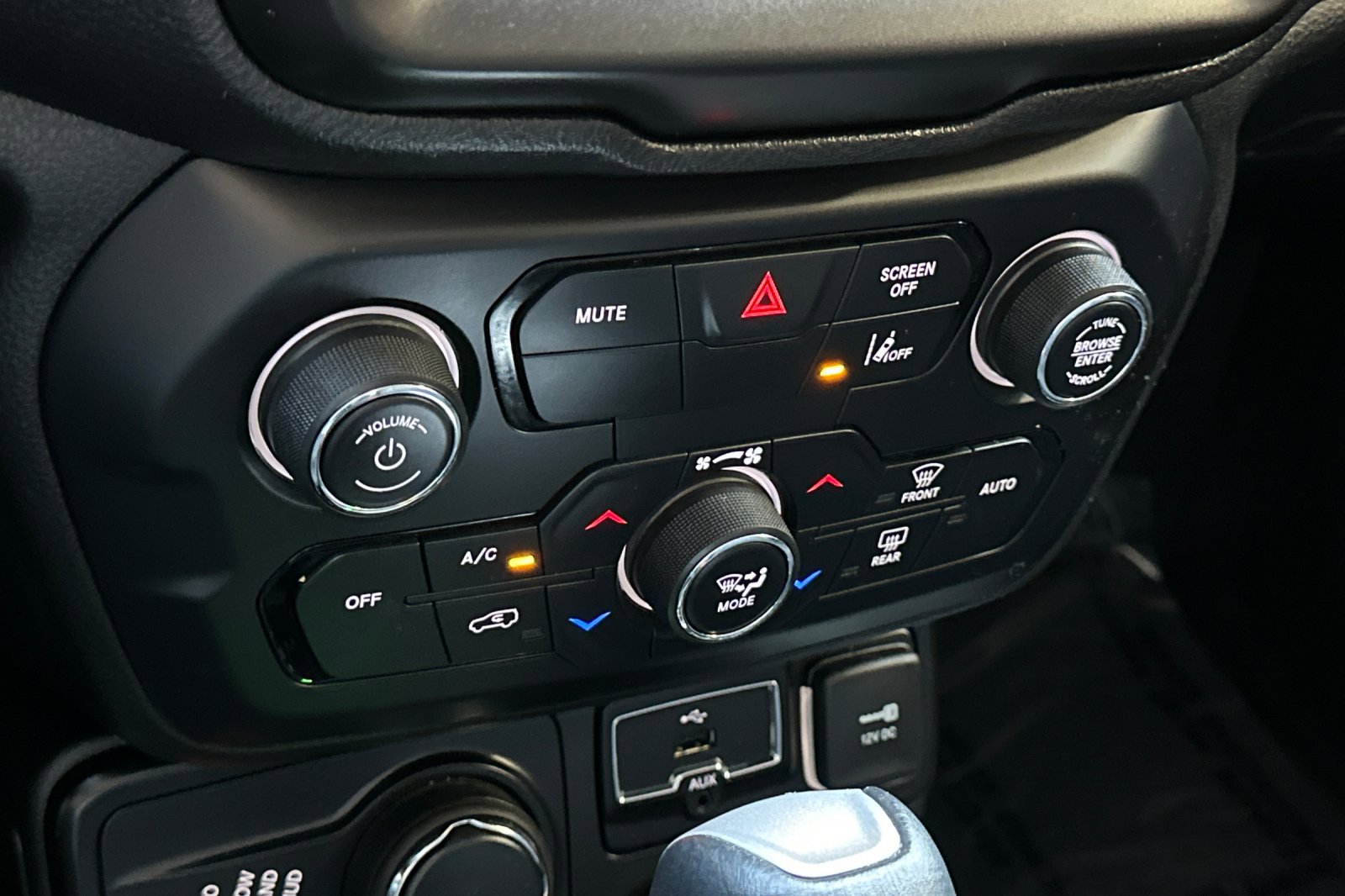 Used 2022 Jeep Renegade Latitude image 31