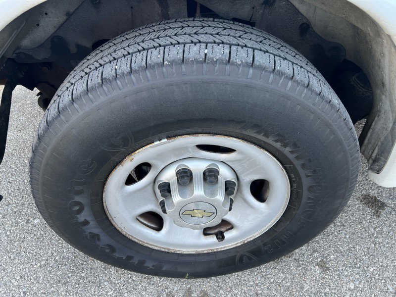 Used 2013 Chevrolet Express 2500 2500 Cargo image 18