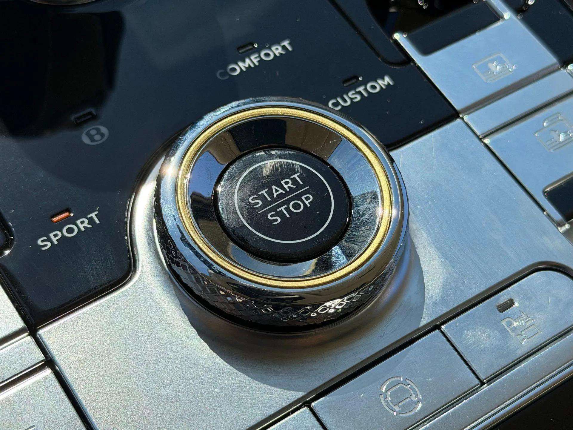 New 2026 Bentley Flying Spur Plug-In Hybrid AWD/4WD image 27