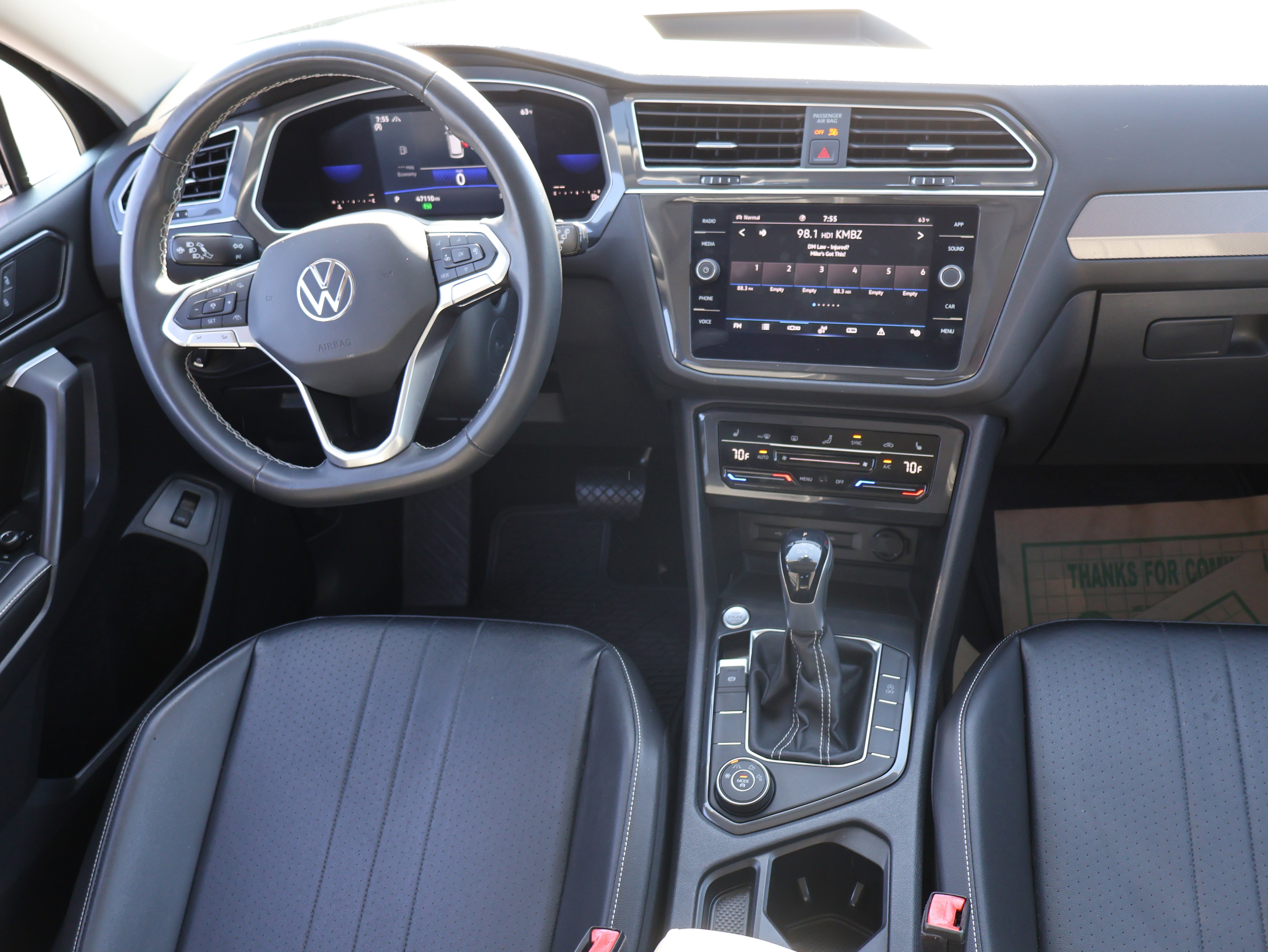 Used 2022 Volkswagen Tiguan SE w/ Panoramic Sunroof Package AWD/4WD image 13