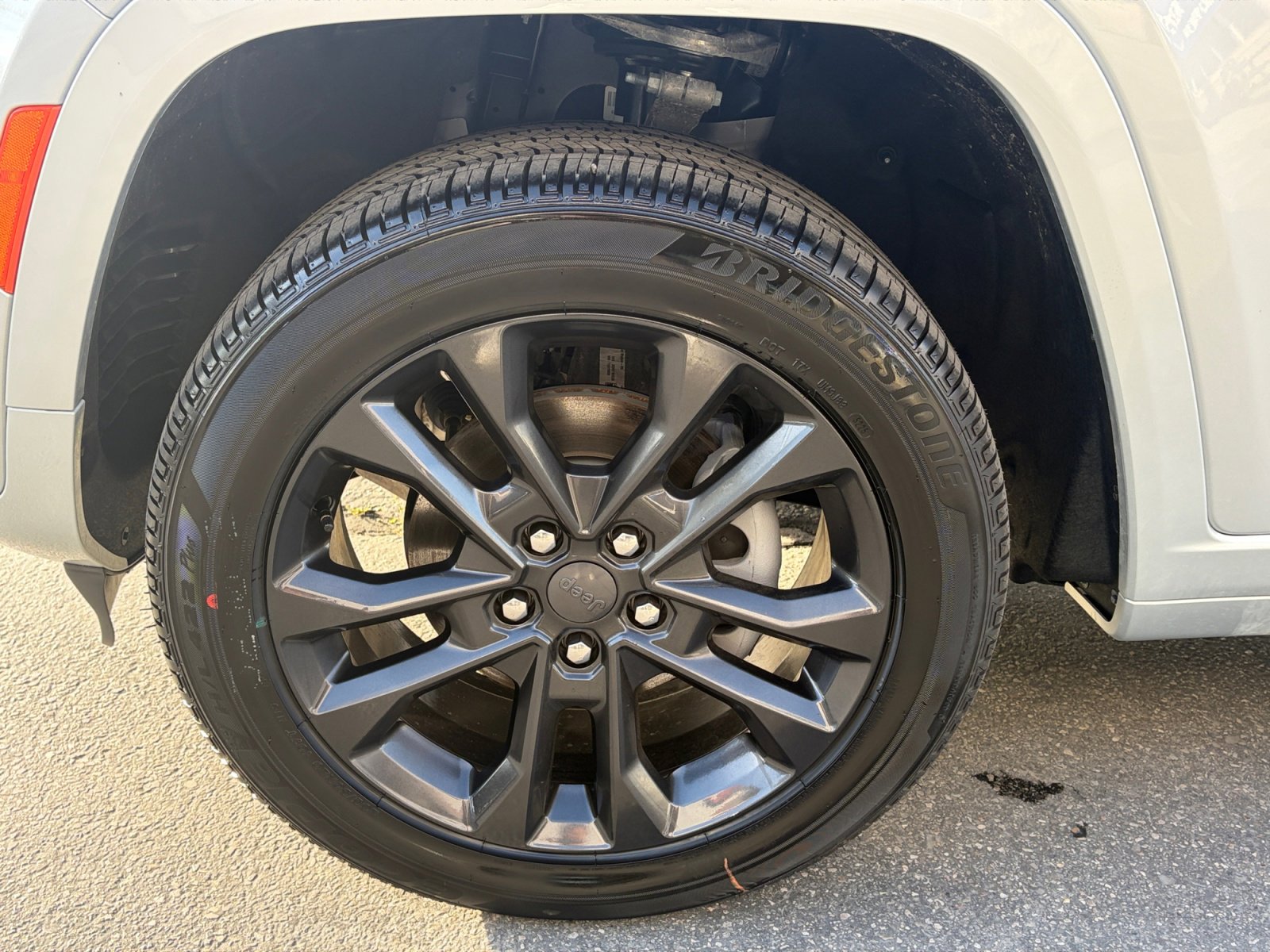 New 2026 Jeep Grand Cherokee Limited Reserve image 10