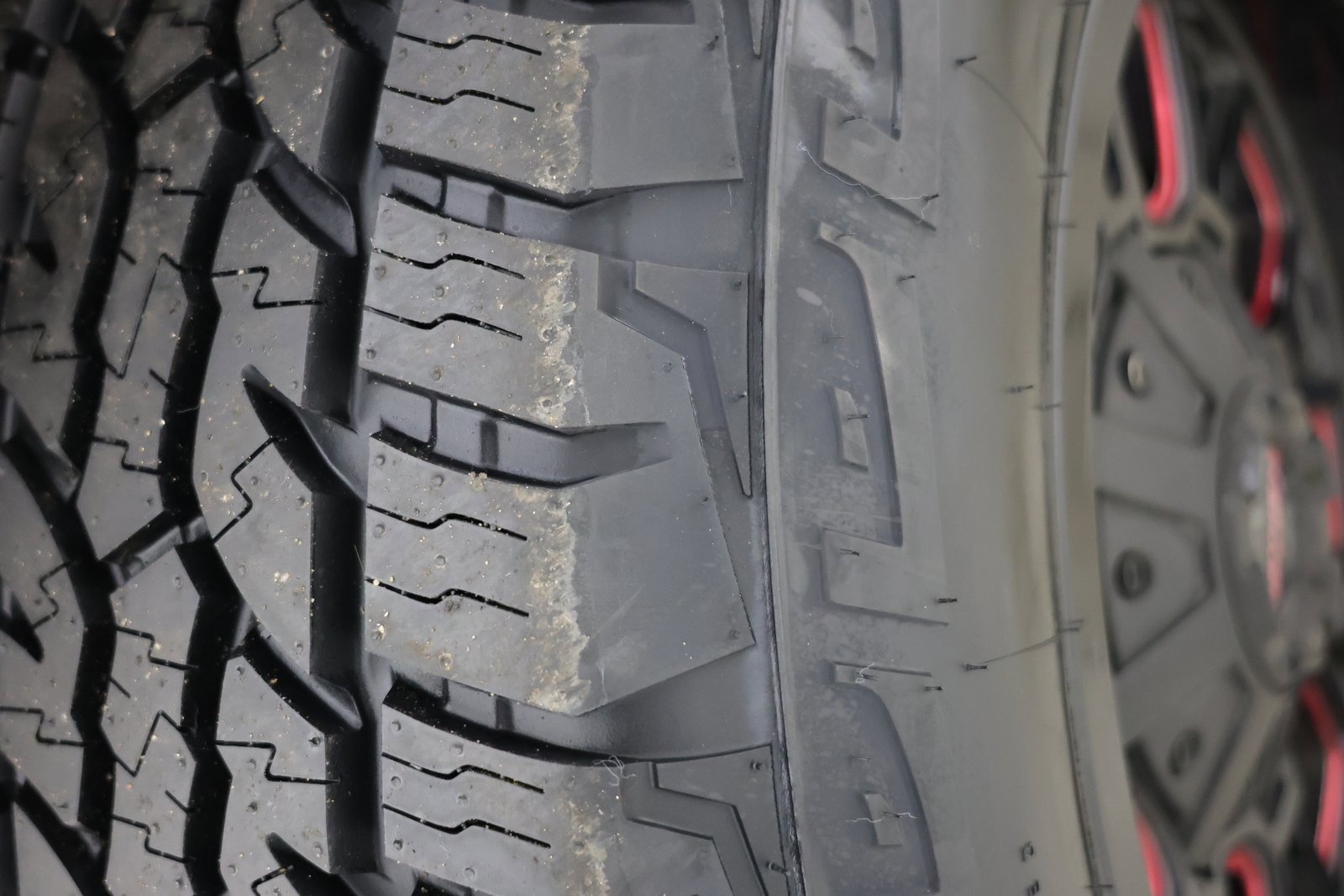 Used 2017 Toyota Tacoma SR image 12