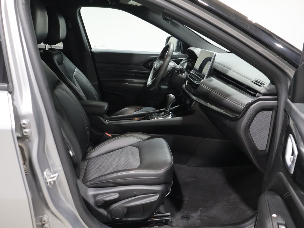 Used 2023 Jeep Compass Latitude AWD/4WD image 23