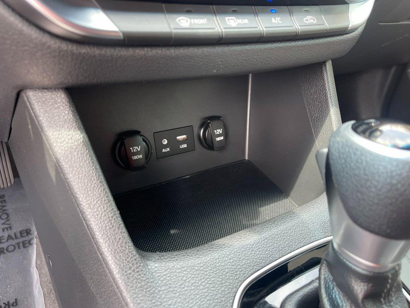 Used 2018 Hyundai Elantra GT image 23