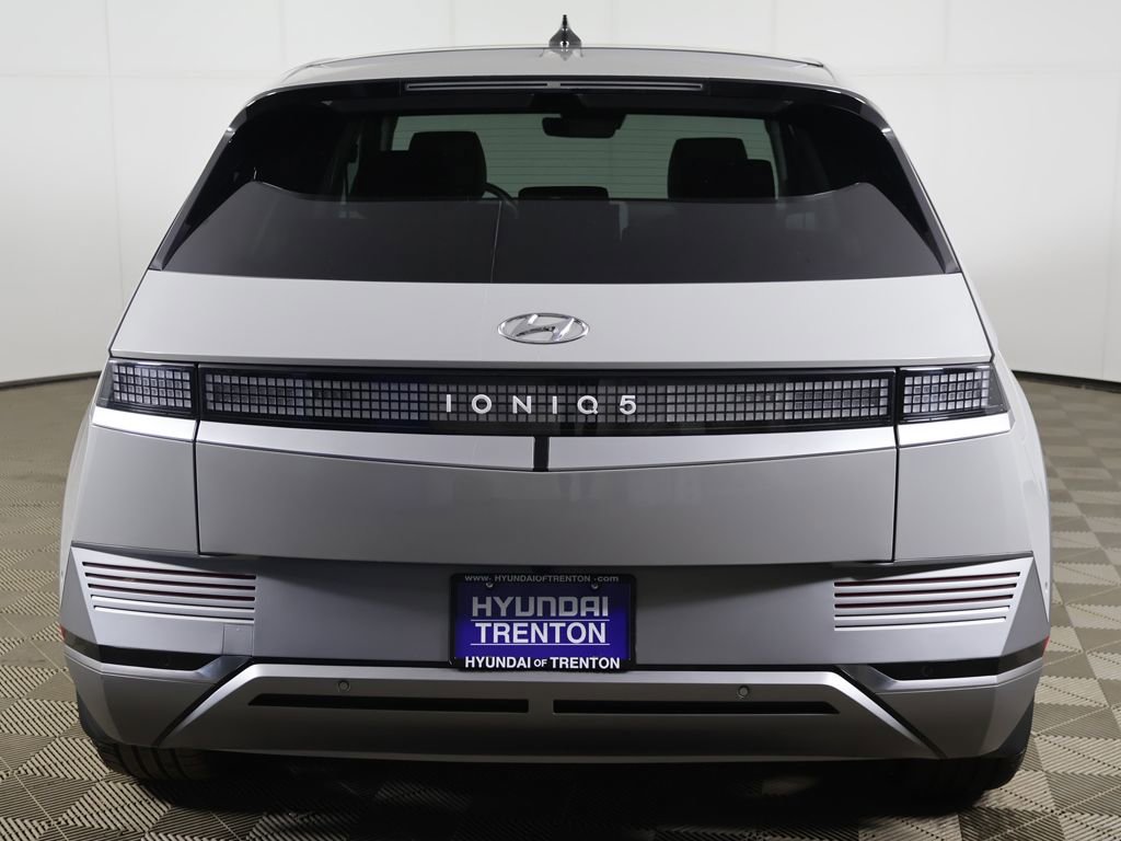 Used 2023 Hyundai Ioniq 5 Limited AWD/4WD image 17