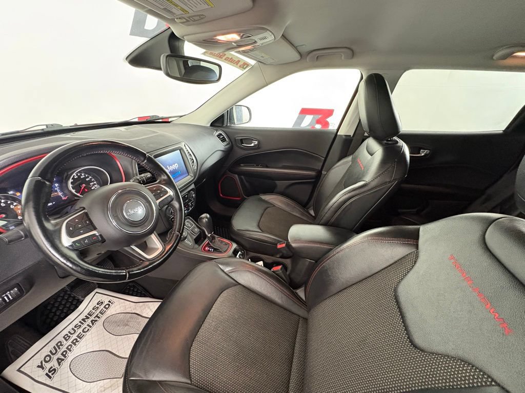 Used 2020 Jeep Compass Trailhawk AWD/4WD image 14