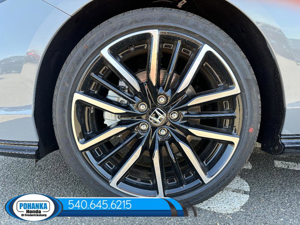 New 2026 Honda Accord Hybrid Touring image 12