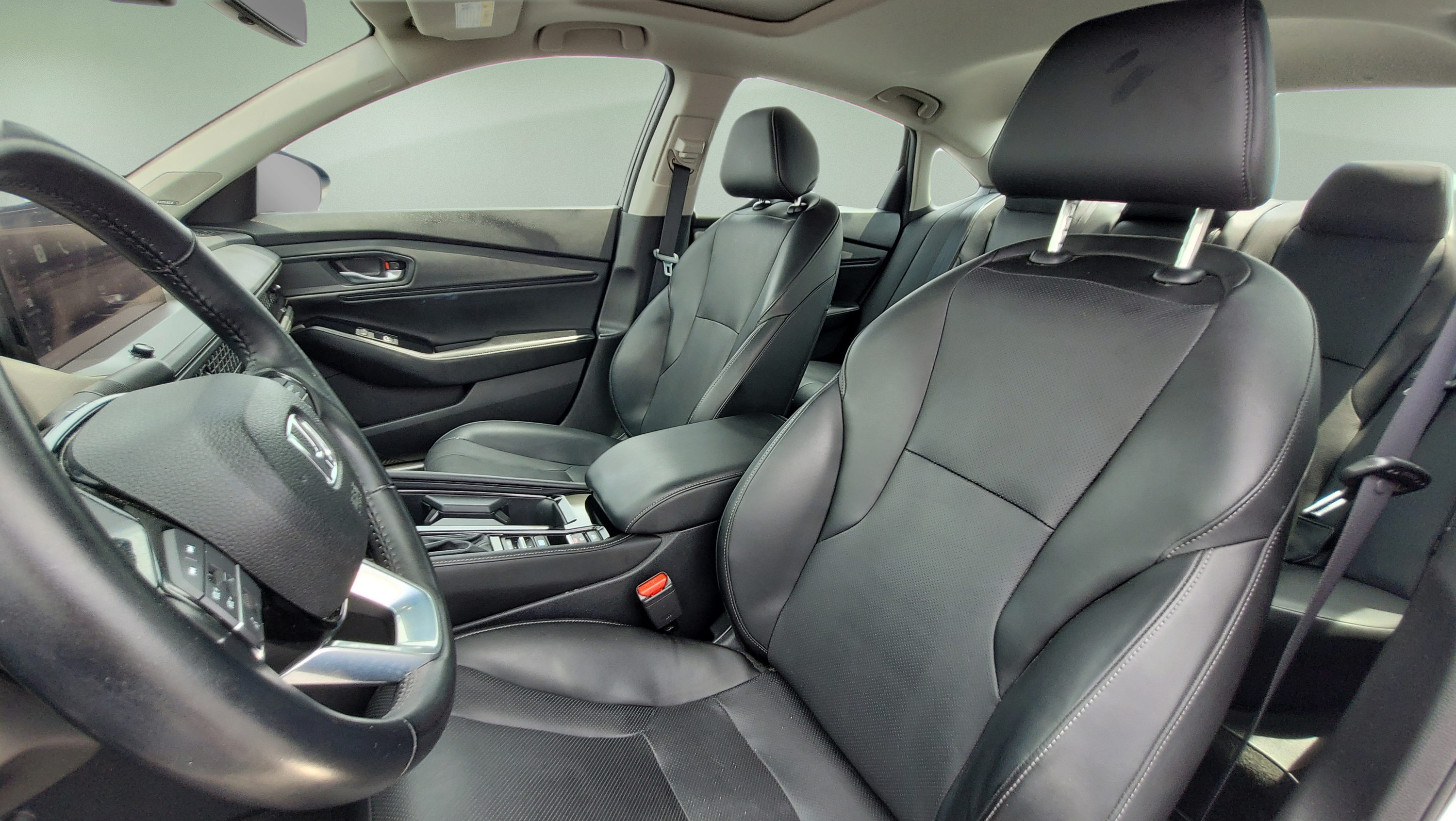 Used 2024 Honda Accord Touring image 29
