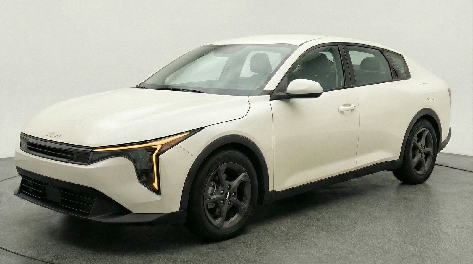 Used 2025 Kia K4 FWD image 2