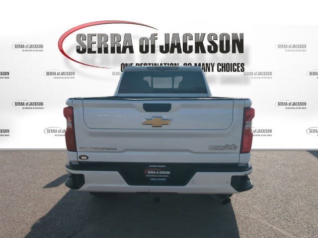 Used 2022 Chevrolet Silverado 2500 High Country w/ Z71 Off-Road Package AWD/4WD image 7
