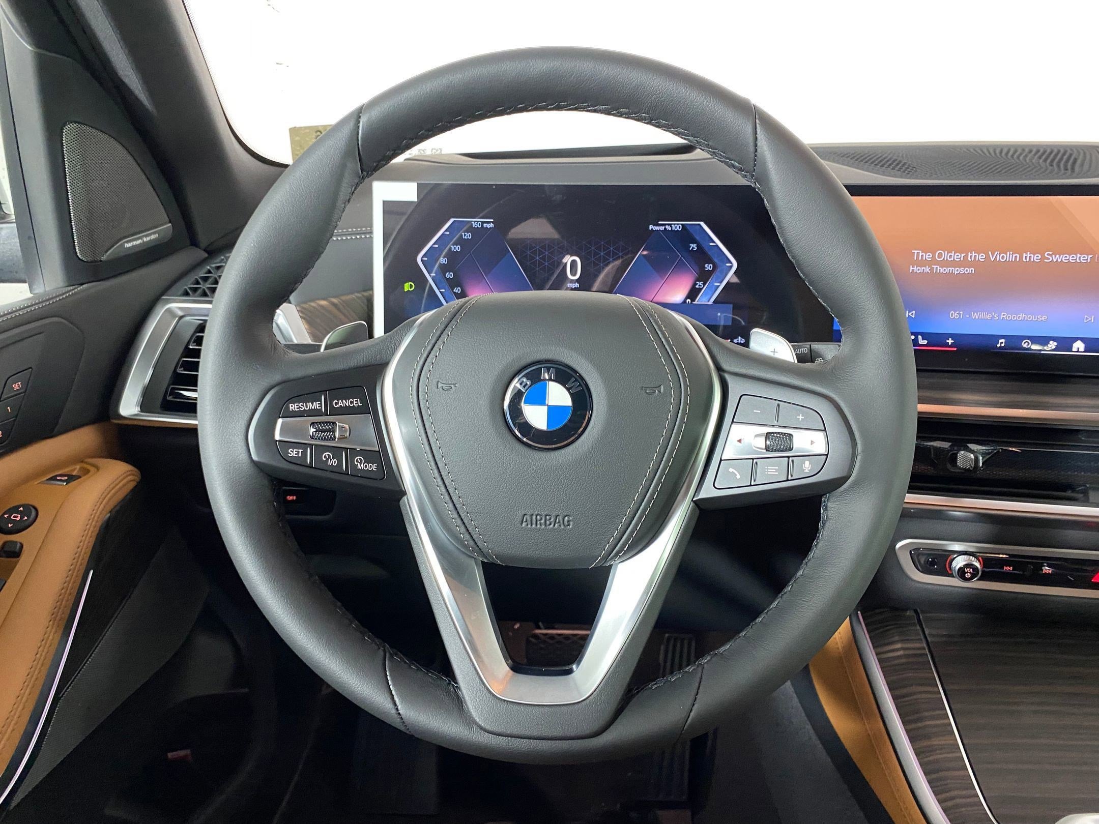 Used 2026 BMW X5 sDrive40i w/ Premium Package image 13