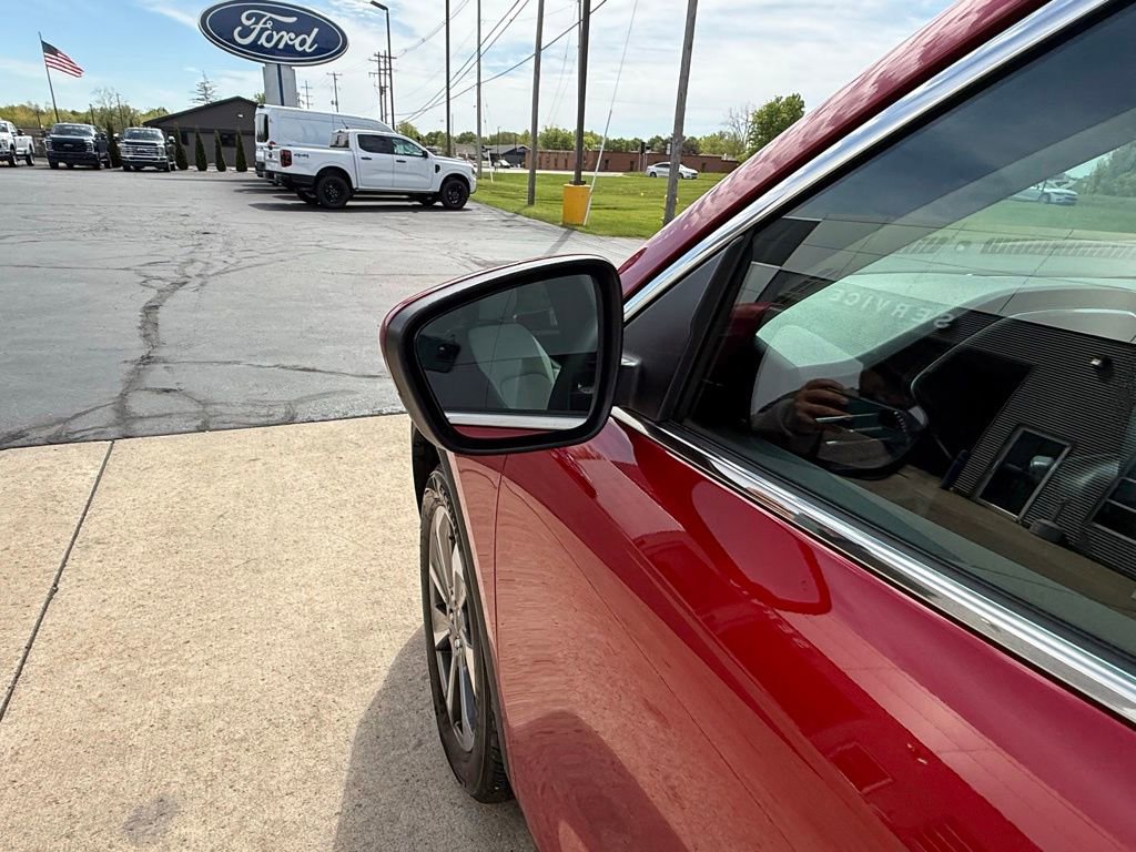 Used 2024 Ford Escape Platinum AWD/4WD image 19