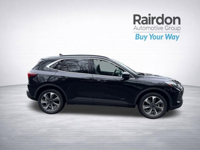 Used 2025 Ford Escape Platinum image 42