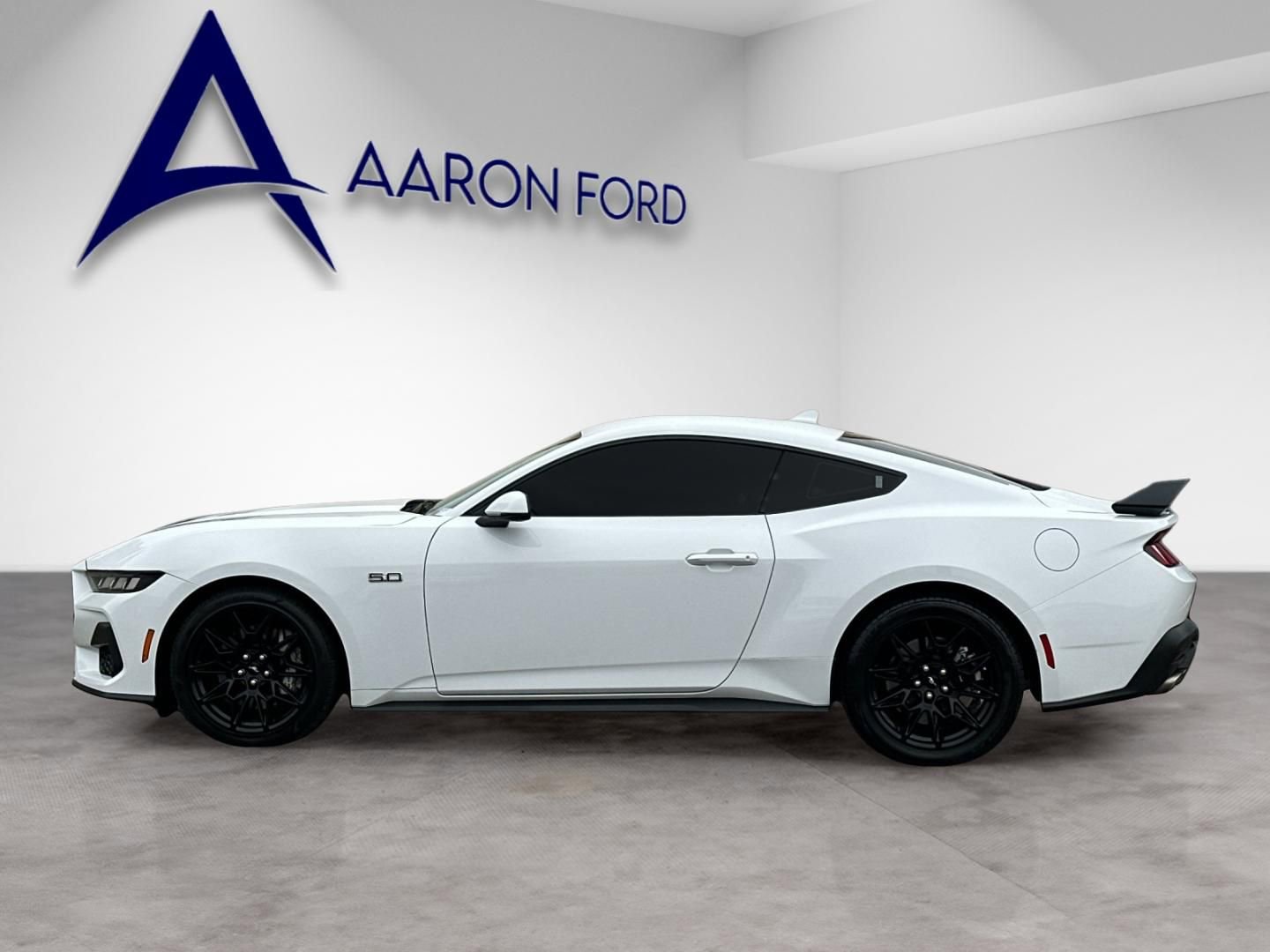 Used 2024 Ford Mustang GT Premium image 2