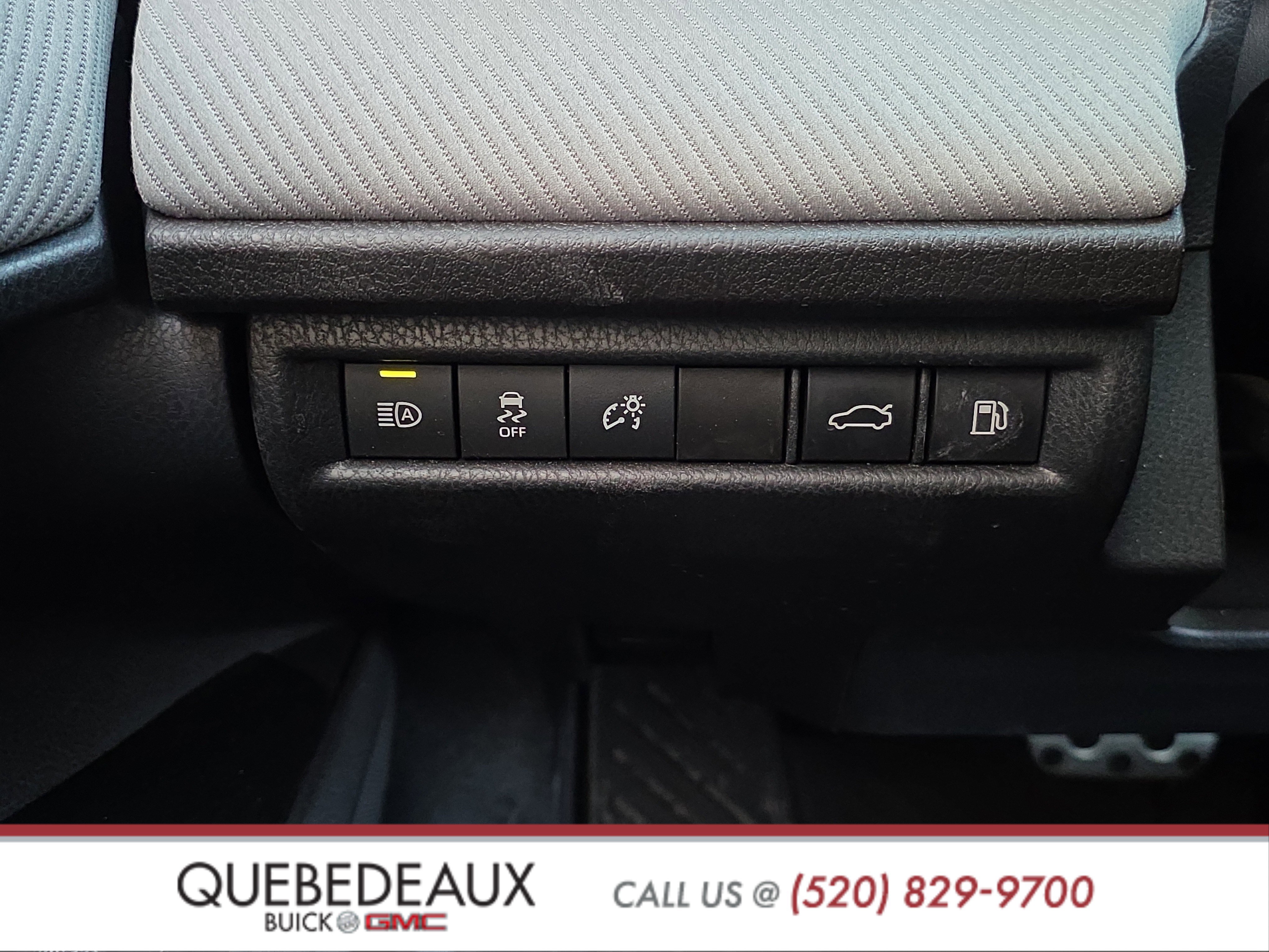 Used 2025 Toyota Camry SE w/ Convenience Package FWD image 23