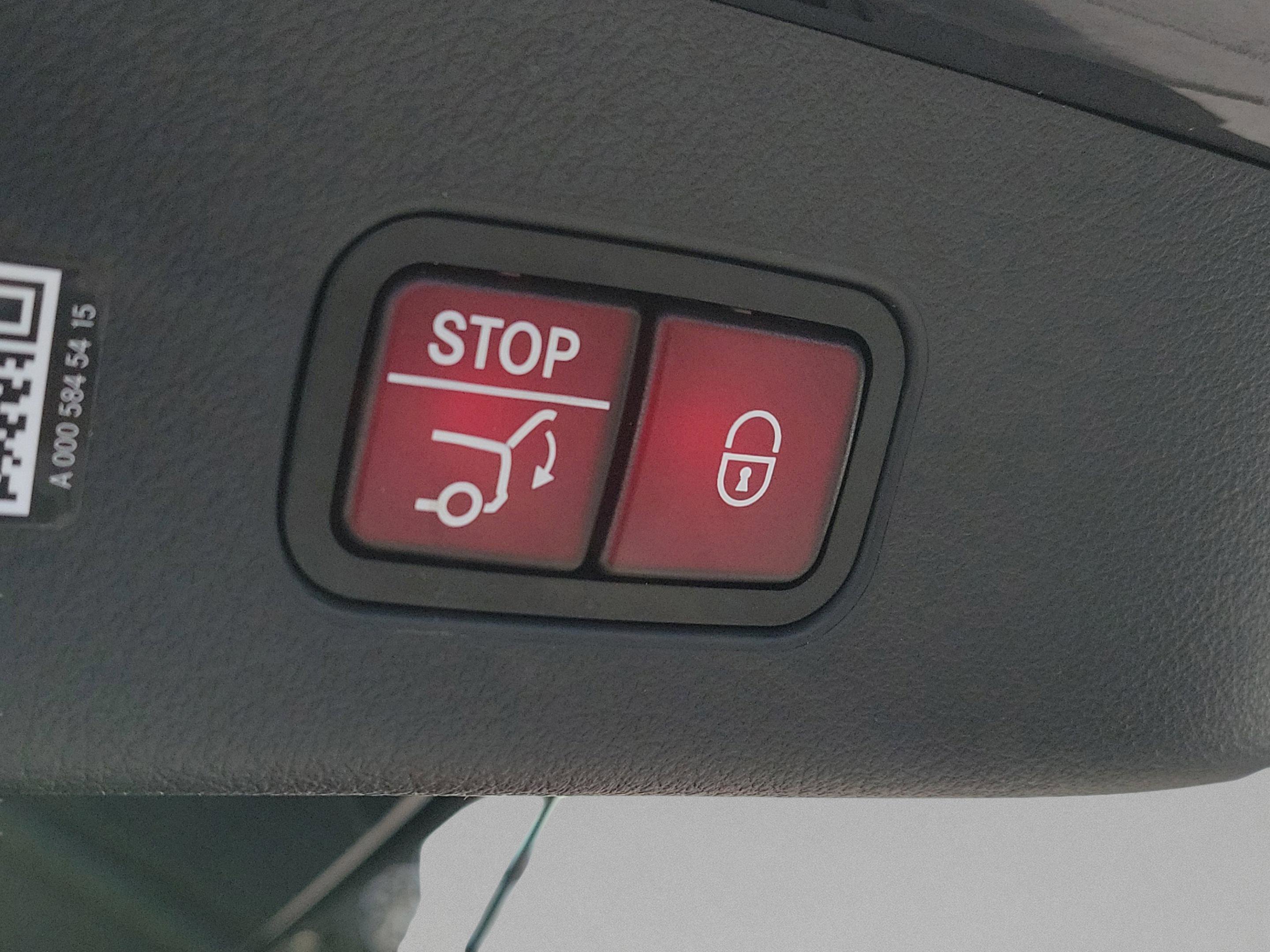 Used 2026 Mercedes-Benz GLC 300 image 10