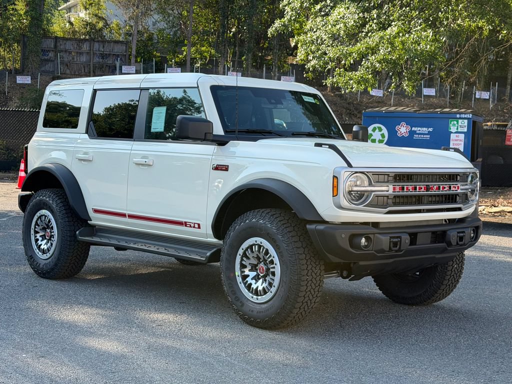 New 2026 Ford Bronco Outer Banks w/ Sasquatch Package