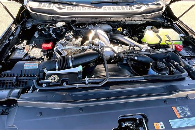 New 2026 Ford F250 Platinum w/ FX4 Off-Road Package image 11