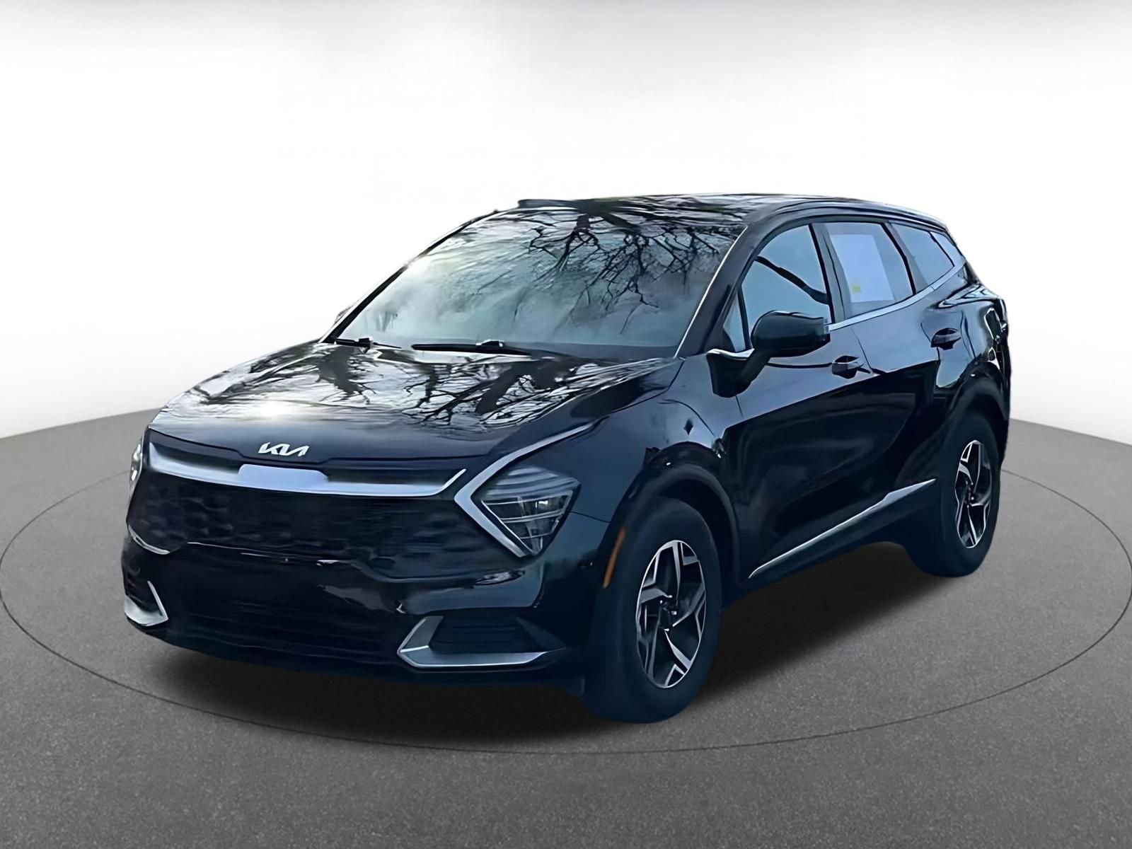 Used 2025 Kia Sportage LX image 7