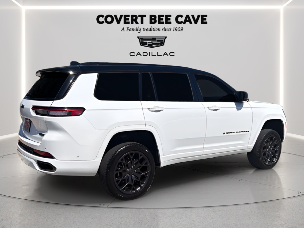 Used 2023 Jeep Grand Cherokee L Summit AWD/4WD image 9