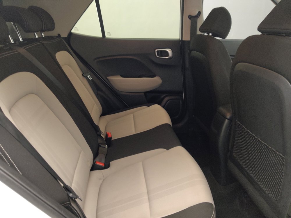 Used 2020 Hyundai Venue SEL FWD image 19