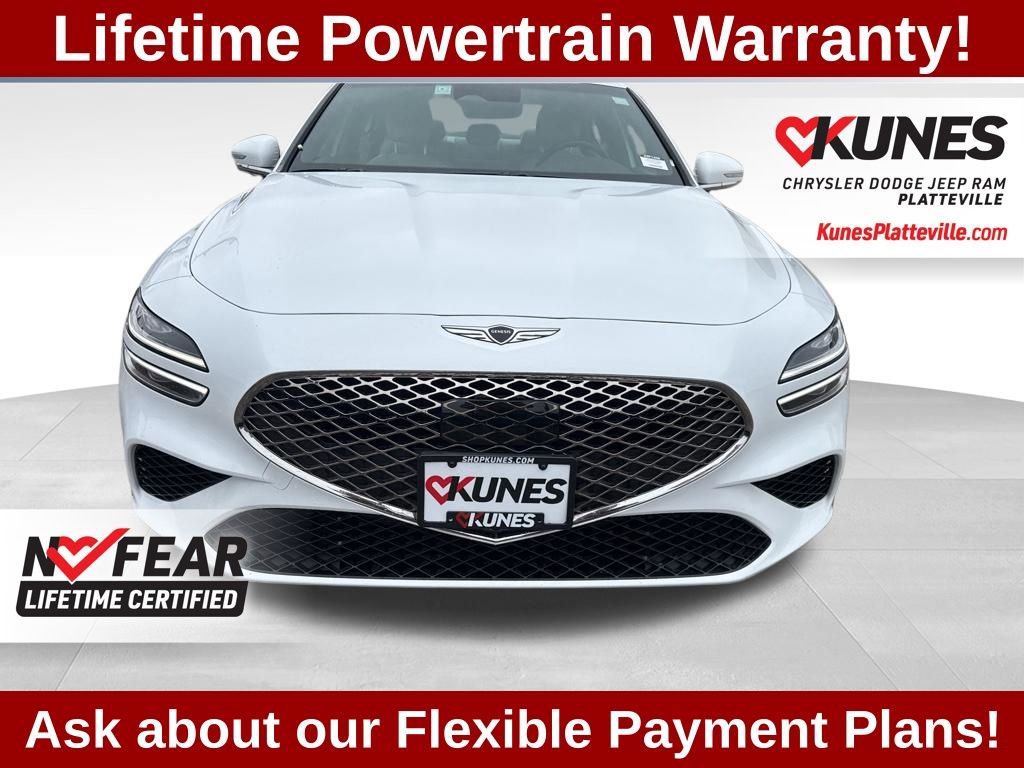 Used 2025 Genesis G70 2.5T image 11