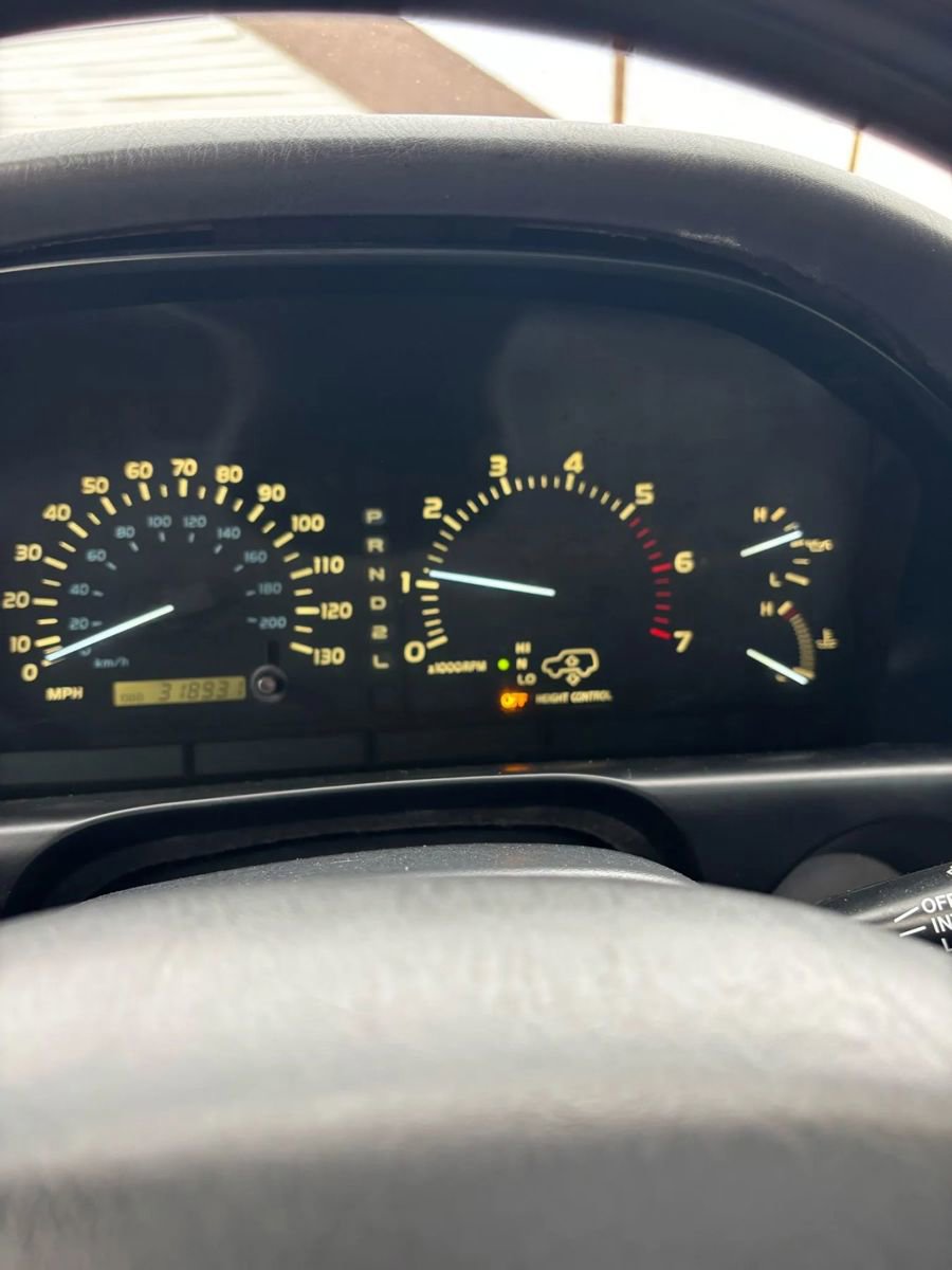 Used 2000 Lexus LX 470 4WD image 55