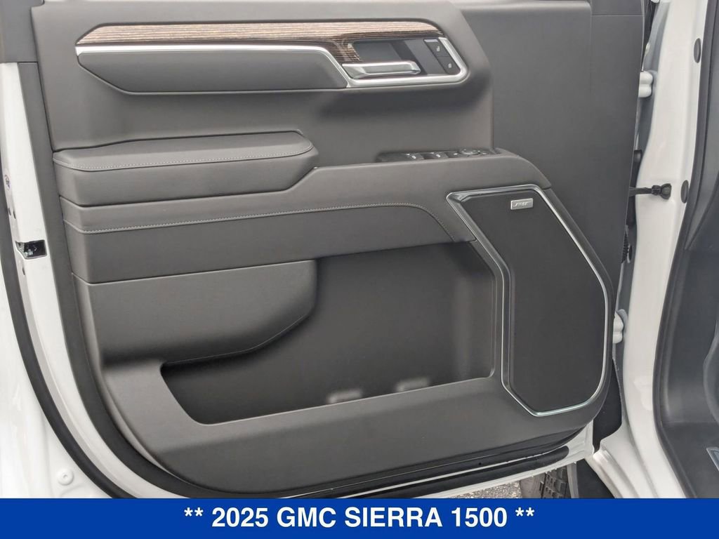 New 2025 GMC Sierra 1500 Elevation image 11