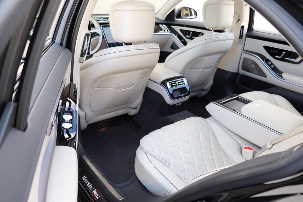 Used 2022 Mercedes-Benz S 580 4MATIC Sedan w/ Warmth & Comfort Package image 20