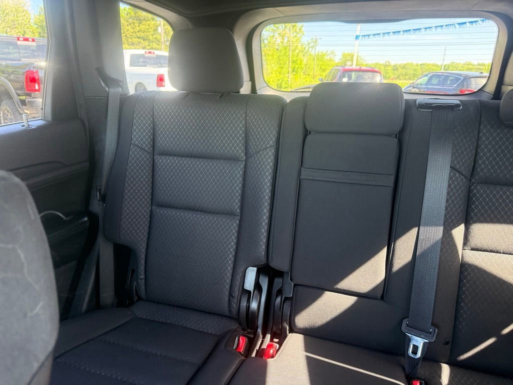 Used 2018 Jeep Grand Cherokee Laredo AWD/4WD image 30