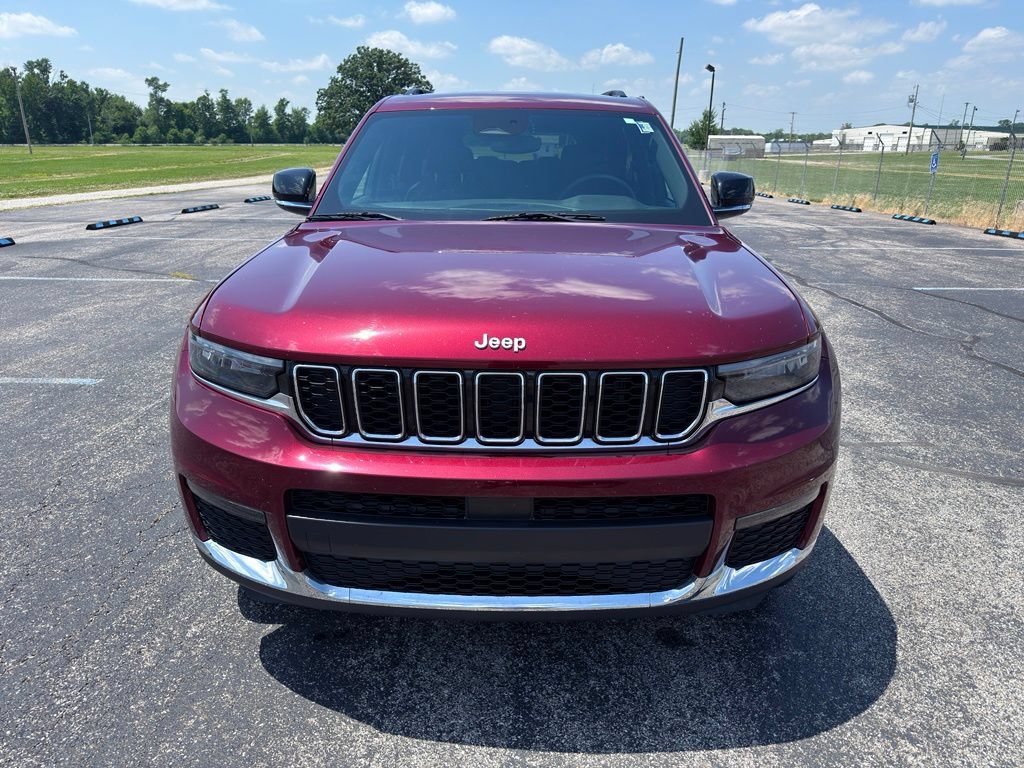 Used 2024 Jeep Grand Cherokee L Limited AWD/4WD image 28
