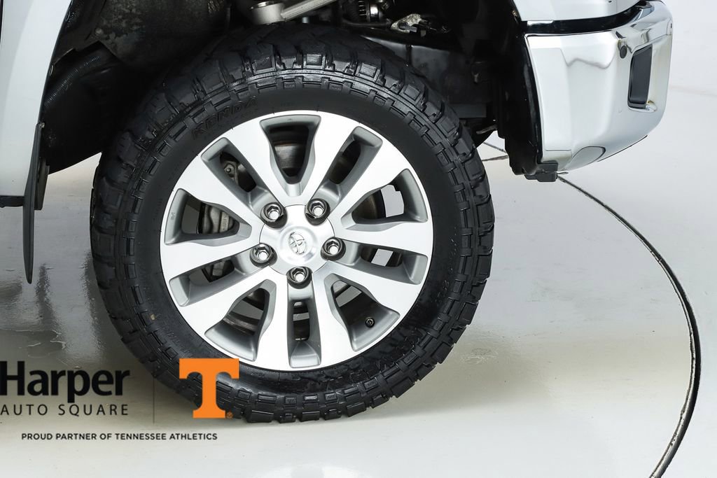 Used 2015 Toyota Tundra Limited w/ Limited Premium Package AWD/4WD image 14