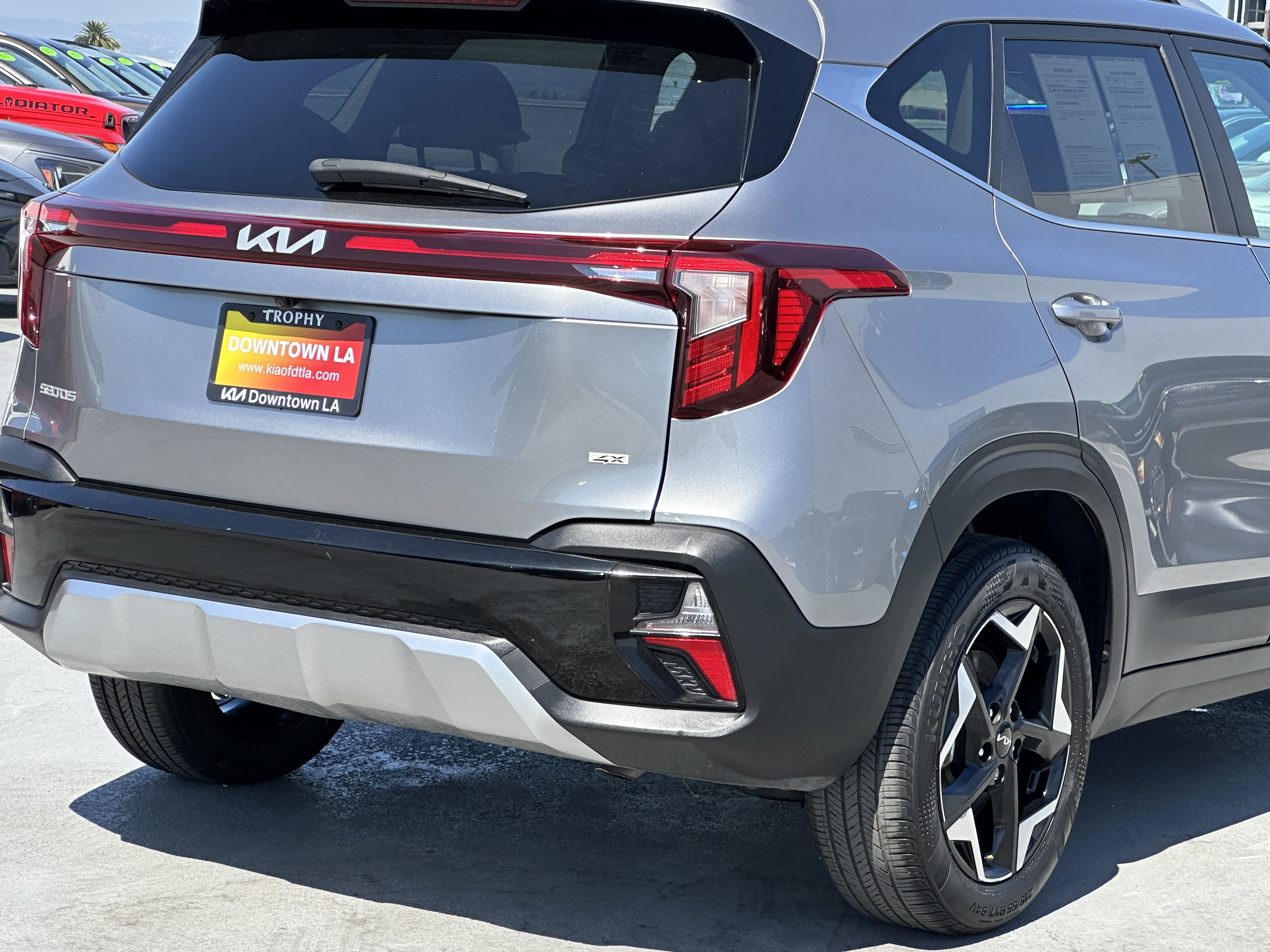 Certified 2024 Kia Seltos EX AWD/4WD image 8