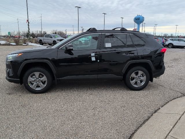 New 2025 Toyota RAV4 XLE image 4