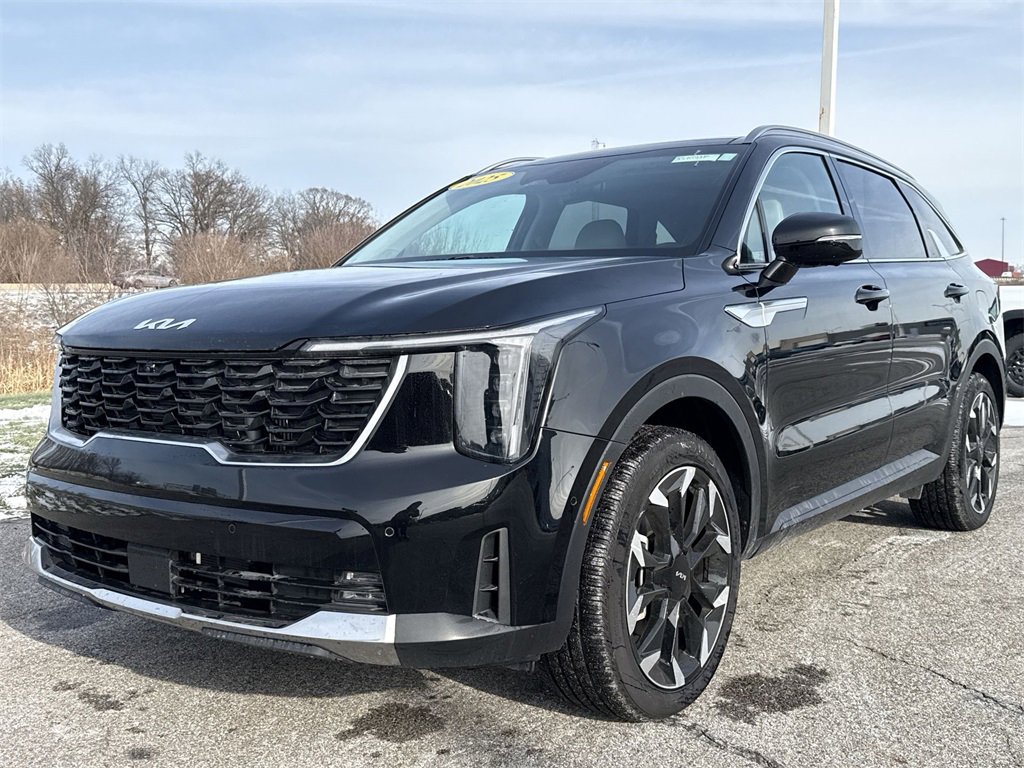 Used 2025 Kia Sorento SX image 4