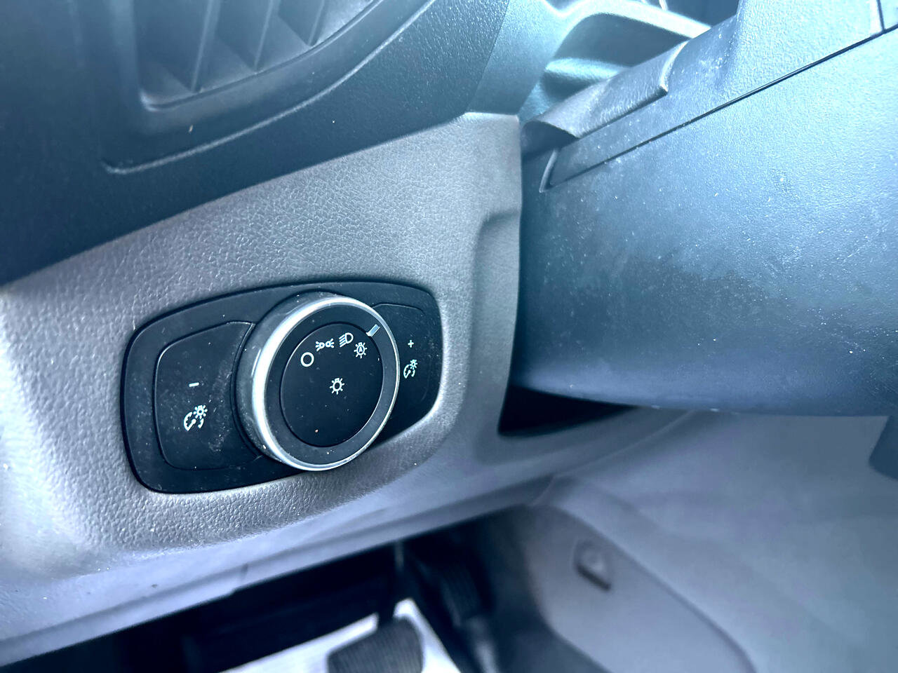 Used 2021 Ford Transit Connect XL image 16