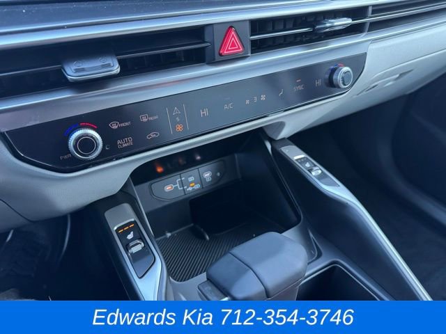 New 2025 Kia Sorento S w/ Panoramic Sunroof Package image 30