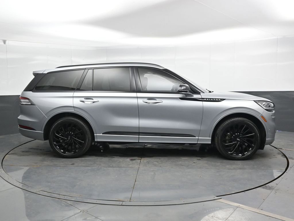 Used 2023 Lincoln Aviator Reserve w/ Equipment Group 201A AWD/4WD image 5