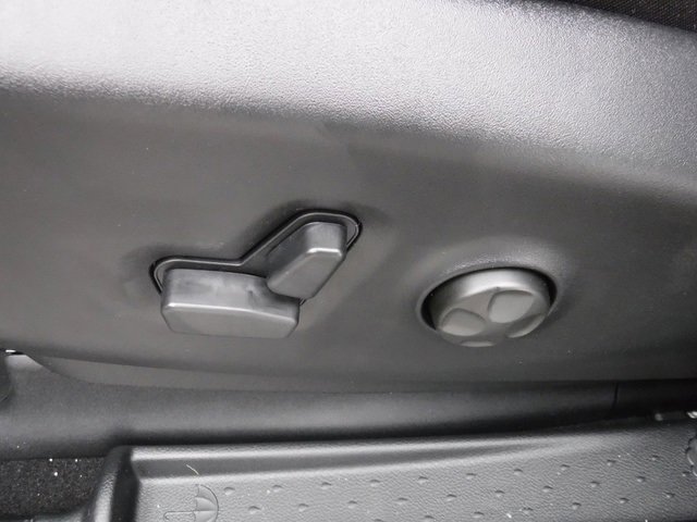 New 2026 Chrysler Pacifica Limited image 19