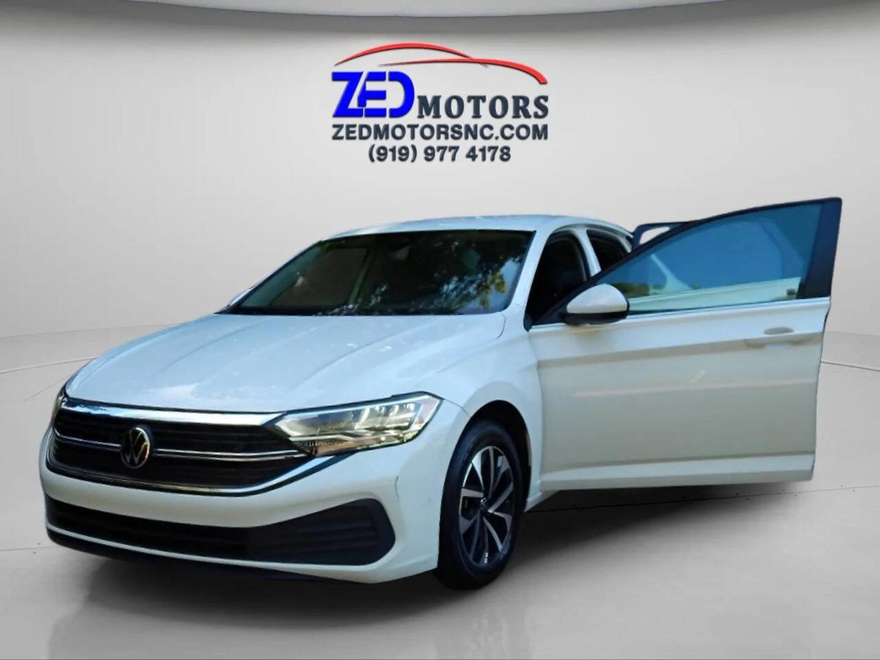 Used 2024 Volkswagen Jetta S image 11