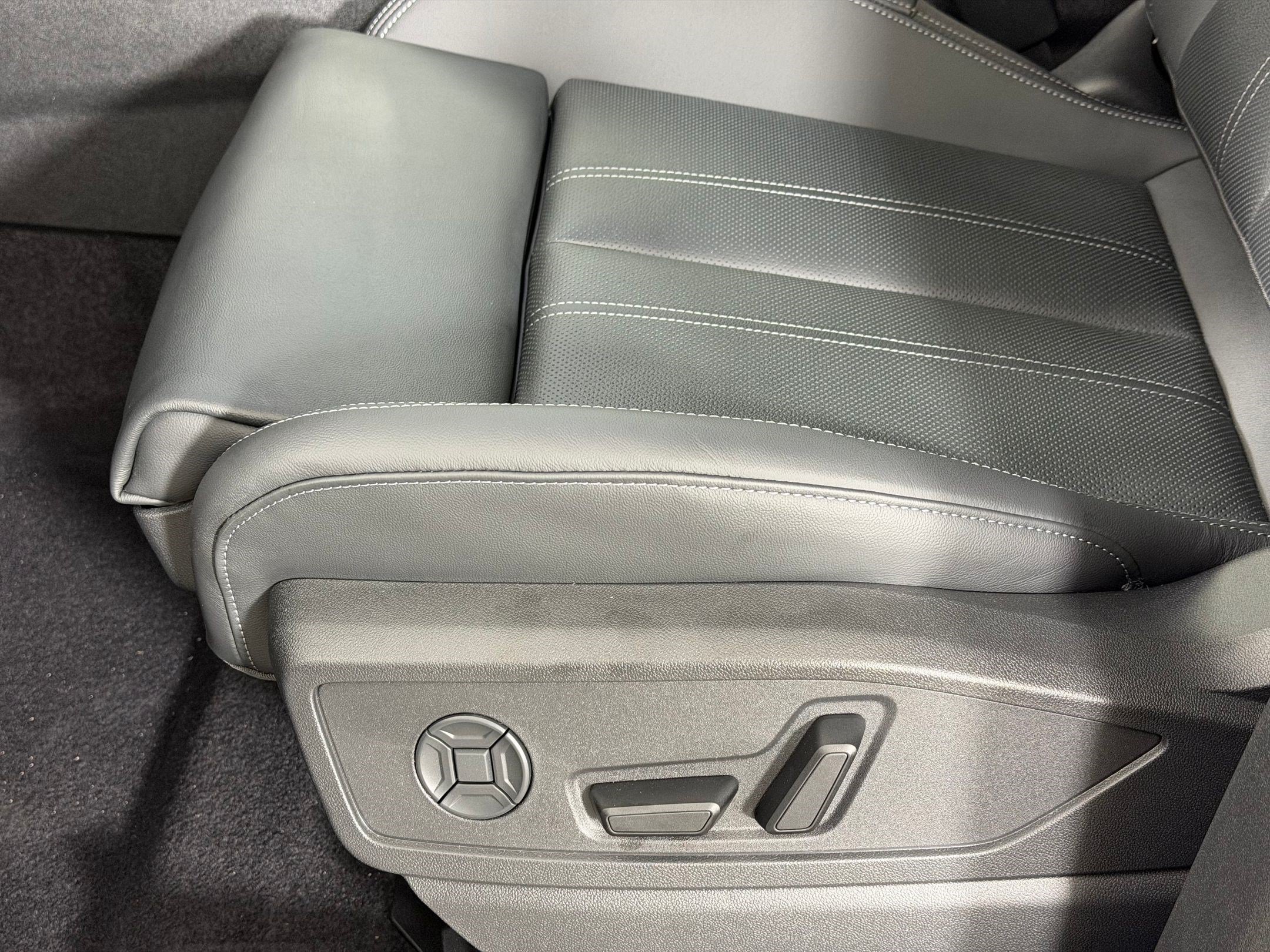 New 2026 Audi Q5 Premium Plus AWD/4WD image 14