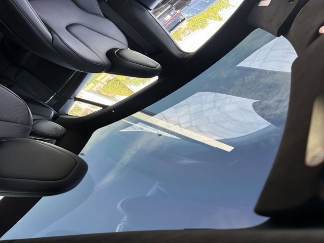 Used 2024 Tesla Model S Plaid AWD/4WD image 32