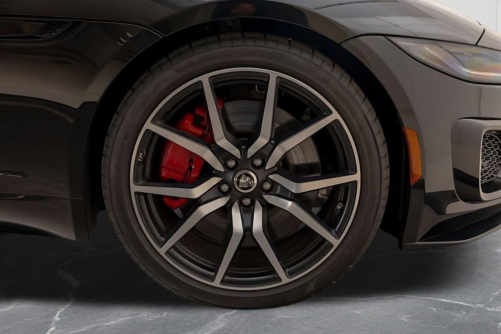Used 2024 Jaguar F-TYPE R AWD/4WD image 44
