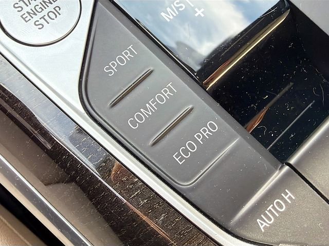 Used 2021 BMW 330i Sedan w/ Premium Package image 29